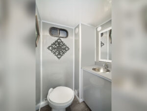 2-stall Interior